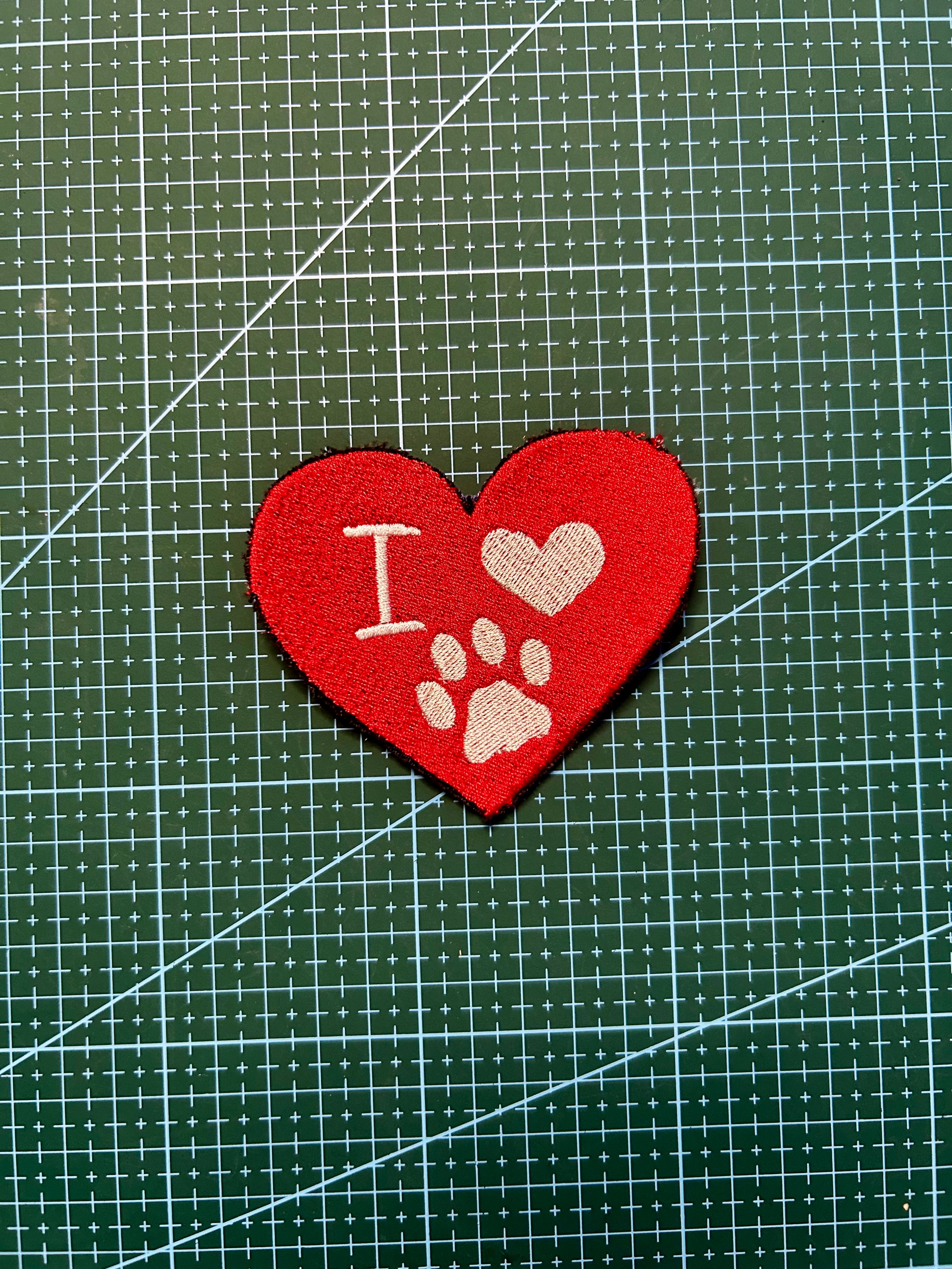 Ich ❤️ Paw (Herzförmiger) Patch